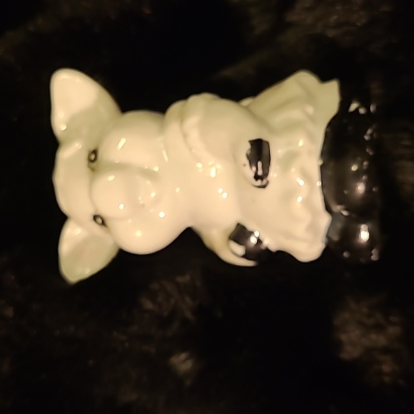 Vintage 9 Pig Figurines one is salt shaker - Picture 12 of 13